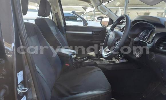 Acheter Occasion Voiture Toyota Hilux Rouge à Lusaka, Zambie Acheter Occasion Voiture Toyota Hilux Rouge à Lusaka, Zambie