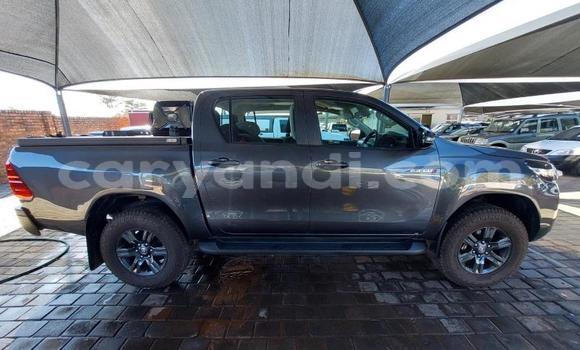 Acheter Occasion Voiture Toyota Hilux Rouge à Lusaka, Zambie Acheter Occasion Voiture Toyota Hilux Rouge à Lusaka, Zambie