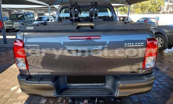 Acheter Occasion Voiture Toyota Hilux Rouge à Lusaka, Zambie Acheter Occasion Voiture Toyota Hilux Rouge à Lusaka, Zambie