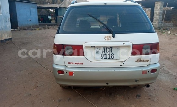Buy Used Toyota Ipsum White Car in Lusaka in Zambia