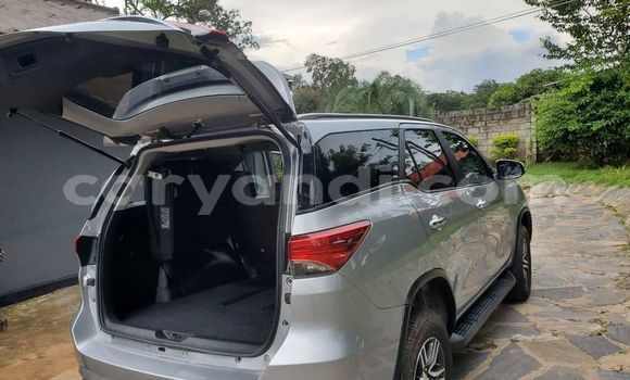 Tenga Tsaru Toyota Fortuner Zvimwe Mota in Lusaka in Zambia Tenga Tsaru Toyota Fortuner Zvimwe Mota in Lusaka in Zambia