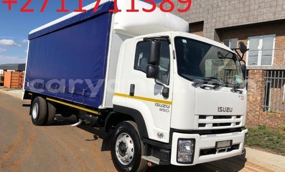 Buy Used Isuzu FTR 850 White Truck in Lusaka in Zambia