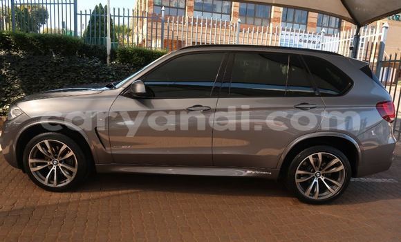 Tenga Tsaru BMW X5 Sirivha Mota in Lusaka in Zambia