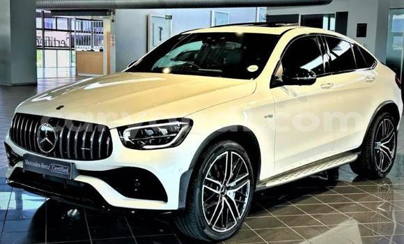 Nunua Ilio tumika Mercedes‒Benz AMG GLC Coupe Nyeupe Gari ndani ya Lusaka nchini Zambia