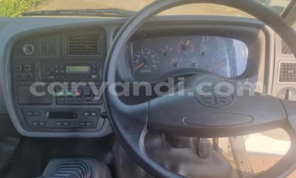 Acheter Occasion Utilitaire Man Silent Blanc à Lusaka, Zambie Acheter Occasion Utilitaire Man Silent Blanc à Lusaka, Zambie