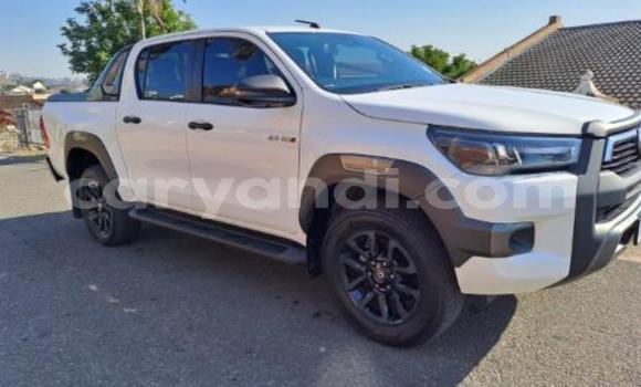 Buy Used Toyota Hilux White Car in Lusaka in Zambia Buy Used Toyota Hilux White Car in Lusaka in Zambia
