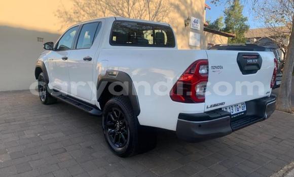 Buy Used Toyota Hilux Silver Car in Lusaka in Zambia Buy Used Toyota Hilux Silver Car in Lusaka in Zambia