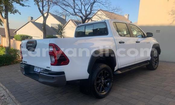 Buy Used Toyota Hilux Silver Car in Lusaka in Zambia Buy Used Toyota Hilux Silver Car in Lusaka in Zambia