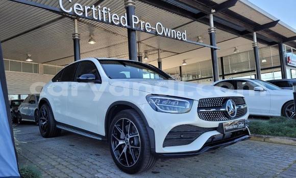 Acheter Occasion Voiture Mercedes‒Benz AMG GLC Blanc à Lusaka, Zambie Acheter Occasion Voiture Mercedes‒Benz AMG GLC Blanc à Lusaka, Zambie