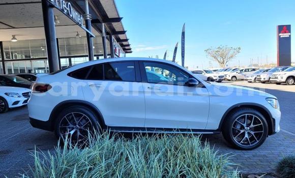 Acheter Occasion Voiture Mercedes‒Benz AMG GLC Blanc à Lusaka, Zambie Acheter Occasion Voiture Mercedes‒Benz AMG GLC Blanc à Lusaka, Zambie