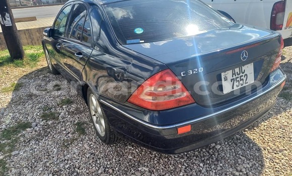 Tenga Tsaru Mercedes-Benz C-Classe Bhuruu Mota in Lusaka in Zambia Tenga Tsaru Mercedes-Benz C-Classe Bhuruu Mota in Lusaka in Zambia