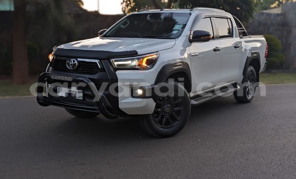 Acheter Occasion Voiture Toyota Hilux Blanc à Lusaka, Zambie Acheter Occasion Voiture Toyota Hilux Blanc à Lusaka, Zambie