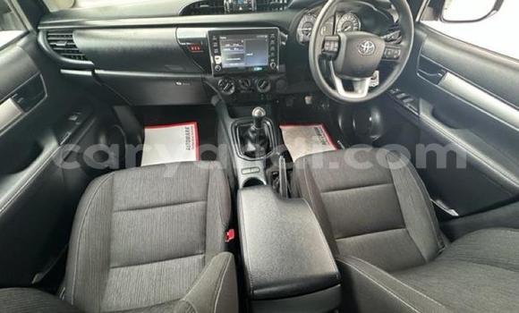 Acheter Occasion Voiture Toyota Hilux Gris à Lusaka, Zambie Acheter Occasion Voiture Toyota Hilux Gris à Lusaka, Zambie