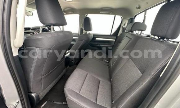 Acheter Occasion Voiture Toyota Hilux Gris à Lusaka, Zambie Acheter Occasion Voiture Toyota Hilux Gris à Lusaka, Zambie
