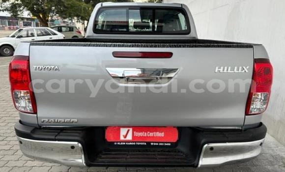 Acheter Occasion Voiture Toyota Hilux Gris à Lusaka, Zambie Acheter Occasion Voiture Toyota Hilux Gris à Lusaka, Zambie