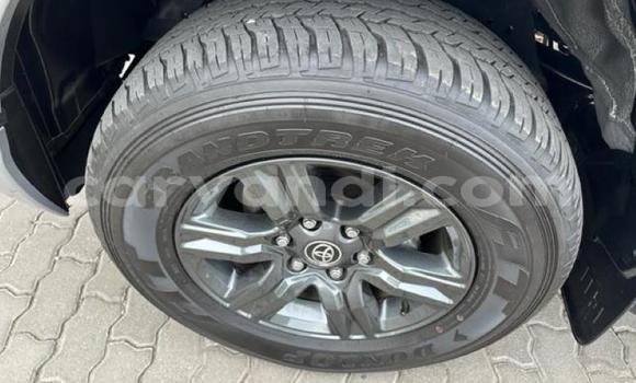 Acheter Occasion Voiture Toyota Hilux Gris à Lusaka, Zambie Acheter Occasion Voiture Toyota Hilux Gris à Lusaka, Zambie