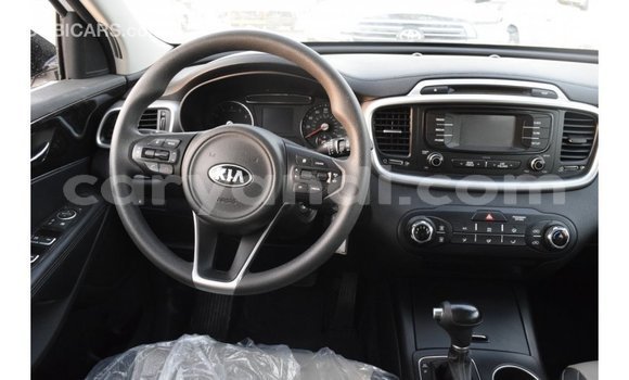 Buy Import Kia Sorento White Car in Import - Dubai in Zambia