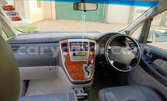 Acheter Occasion Voiture Toyota Alphard Beige à Lusaka, Zambie Acheter Occasion Voiture Toyota Alphard Beige à Lusaka, Zambie