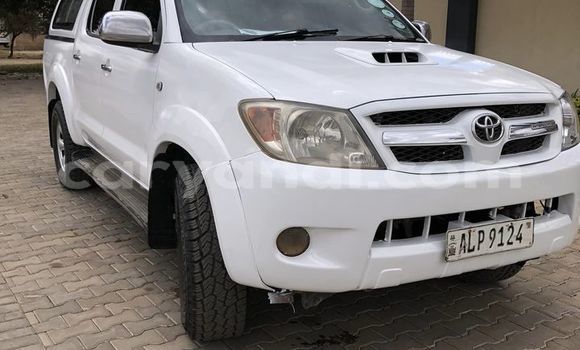 Acheter Occasion Voiture Toyota Hilux Blanc à Lusaka, Zambie Acheter Occasion Voiture Toyota Hilux Blanc à Lusaka, Zambie