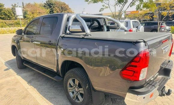 Nunua Ilio tumika Toyota Hilux Nyeusi Gari ndani ya Lusaka nchini Zambia Nunua Ilio tumika Toyota Hilux Nyeusi Gari ndani ya Lusaka nchini Zambia
