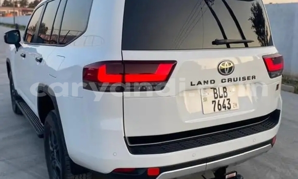 Buy Used Toyota Land Cruiser White Car in Lusaka in Zambia Buy Used Toyota Land Cruiser White Car in Lusaka in Zambia