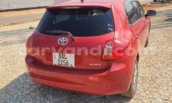 Acheter Occasion Voiture Toyota Auris Rouge à Lusaka, Zambie
