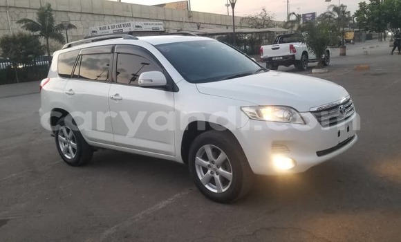 Acheter Occasion Voiture Toyota Vanguard Blanc à Lusaka, Zambie Acheter Occasion Voiture Toyota Vanguard Blanc à Lusaka, Zambie