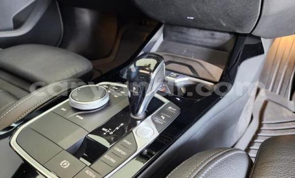 Tenga Tsaru BMW 1-Series Tsvuku Mota in Livingstone in Zambia Tenga Tsaru BMW 1-Series Tsvuku Mota in Livingstone in Zambia