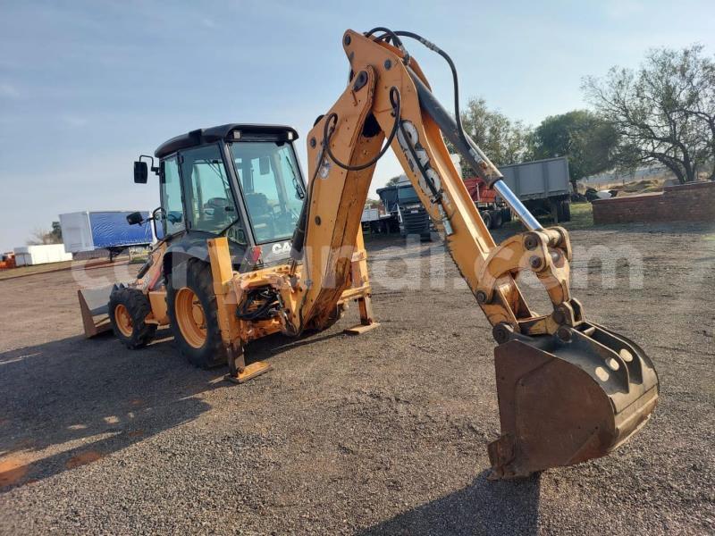 Big with watermark caterpillar 120 north western zambezi 24913