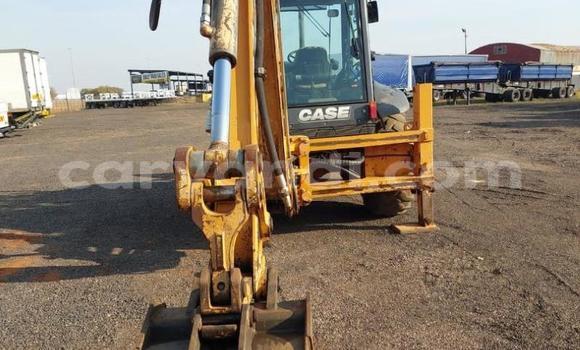 Tenga Tsaru Caterpillar 120 Zvimwe Rori in Zambezi in North-Western Tenga Tsaru Caterpillar 120 Zvimwe Rori in Zambezi in North-Western