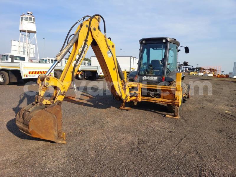 Big with watermark caterpillar 120 north western zambezi 24913