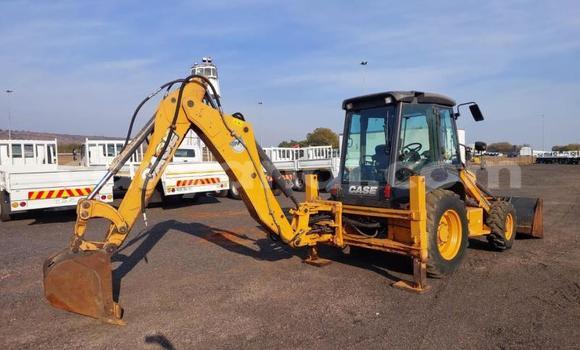 Tenga Tsaru Caterpillar 120 Zvimwe Rori in Zambezi in North-Western Tenga Tsaru Caterpillar 120 Zvimwe Rori in Zambezi in North-Western