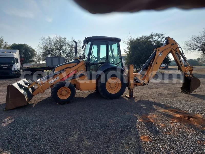 Big with watermark caterpillar 120 north western zambezi 24913