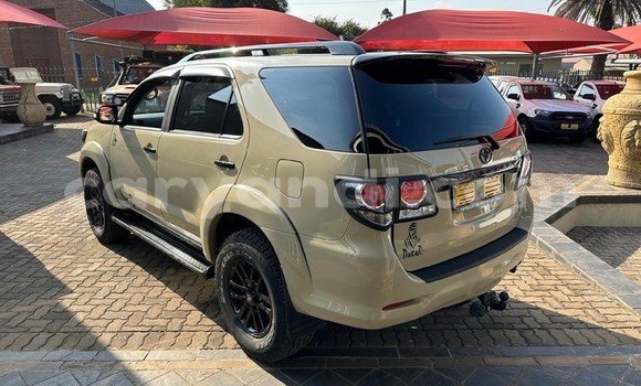 Buy Used Toyota Fortuner Beige Car in Lusaka in Zambia Buy Used Toyota Fortuner Beige Car in Lusaka in Zambia