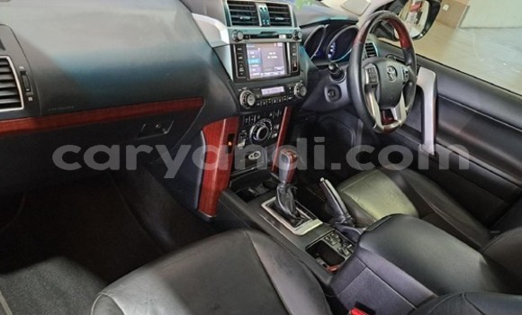 Tenga Tsaru Toyota Land Cruiser Prado Zvimwe Mota in Livingstone in Zambia Tenga Tsaru Toyota Land Cruiser Prado Zvimwe Mota in Livingstone in Zambia