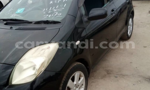 Acheter Import Voiture Toyota Vitz Noir à Lusaka, Zambie Acheter Import Voiture Toyota Vitz Noir à Lusaka, Zambie