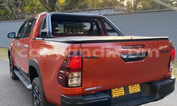 Nunua Ilio tumika Toyota Hilux Nyekundu Gari ndani ya Lusaka nchini Zambia Nunua Ilio tumika Toyota Hilux Nyekundu Gari ndani ya Lusaka nchini Zambia
