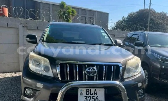 Nunua Ilio tumika Toyota Prado Nyeusi Gari ndani ya Lusaka nchini Zambia Nunua Ilio tumika Toyota Prado Nyeusi Gari ndani ya Lusaka nchini Zambia