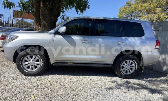 Nunua Ilio tumika Toyota Land Cruiser Nyingine Gari ndani ya Lusaka nchini Zambia Nunua Ilio tumika Toyota Land Cruiser Nyingine Gari ndani ya Lusaka nchini Zambia