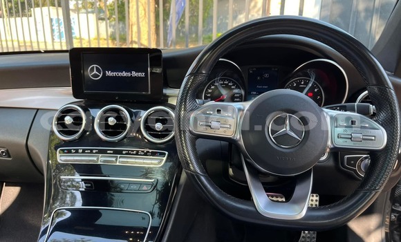 Nunua Ilio tumika Mercedes‒Benz C–Class Nyeusi Gari ndani ya Lusaka nchini Zambia Nunua Ilio tumika Mercedes‒Benz C–Class Nyeusi Gari ndani ya Lusaka nchini Zambia