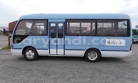Nunua Ilio tumika Toyota Coaster Bluu Gari ndani ya Lusaka nchini Zambia Nunua Ilio tumika Toyota Coaster Bluu Gari ndani ya Lusaka nchini Zambia