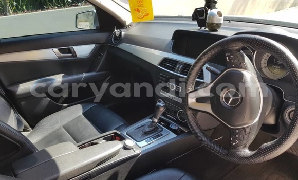 Nunua Ilio tumika Mercedes-Benz C180 coupe Fedha Gari ndani ya Lusaka nchini Zambia Nunua Ilio tumika Mercedes-Benz C180 coupe Fedha Gari ndani ya Lusaka nchini Zambia