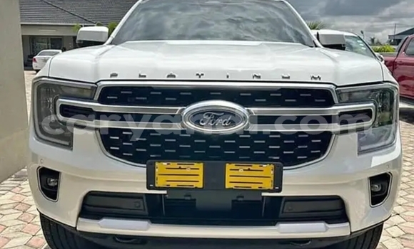 Nunua Mpya Ford Everest Nyeupe Gari ndani ya Lusaka nchini Zambia