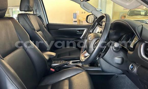 Nunua Ilio tumika Toyota Fortuner Nyeupe Gari ndani ya Lusaka nchini Zambia Nunua Ilio tumika Toyota Fortuner Nyeupe Gari ndani ya Lusaka nchini Zambia