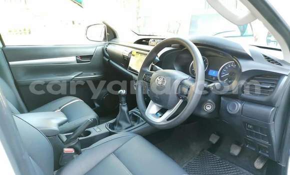 Buy Used Toyota Hilux White Car in Lusaka in Zambia Buy Used Toyota Hilux White Car in Lusaka in Zambia