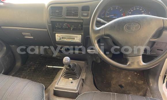 Nunua Ilio tumika Toyota Hilux Nyeupe Gari ndani ya Chilanga nchini Lusaka Nunua Ilio tumika Toyota Hilux Nyeupe Gari ndani ya Chilanga nchini Lusaka