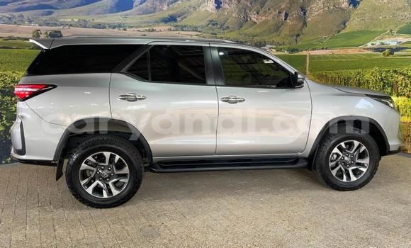 Tenga Tsaru Toyota Fortuner Sirivha Mota in Lusaka in Zambia Tenga Tsaru Toyota Fortuner Sirivha Mota in Lusaka in Zambia