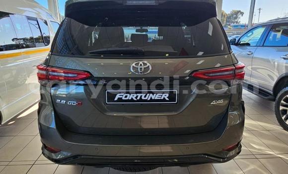 Tenga Tsaru Toyota Fortuner Bhurawuni Mota in Lusaka in Zambia Tenga Tsaru Toyota Fortuner Bhurawuni Mota in Lusaka in Zambia