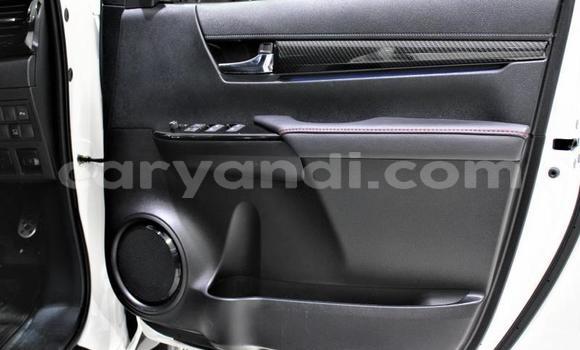 Nunua Ilio tumika Toyota Hilux Nyeupe Gari ndani ya Lusaka nchini Zambia Nunua Ilio tumika Toyota Hilux Nyeupe Gari ndani ya Lusaka nchini Zambia