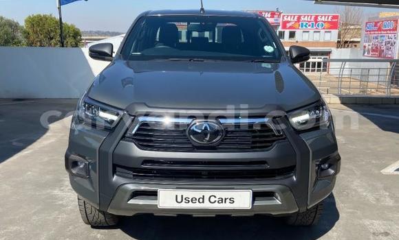 Tenga Tsaru Toyota Hilux Zvimwe Mota in Lusaka in Zambia Tenga Tsaru Toyota Hilux Zvimwe Mota in Lusaka in Zambia